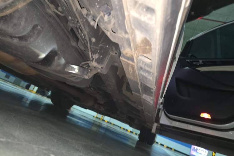 Used GAC Trumpchi M8 2021 Master Series 390T Four-Seat Glory Edition Chassis Rear Right