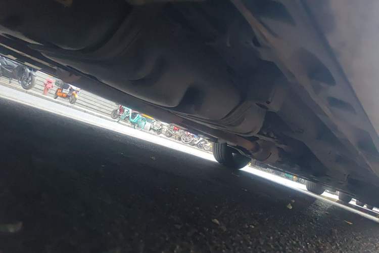 Used GAC Trumpchi M8 2021 Lingxiu Series 390T Deluxe Edition Chassis Rear Right