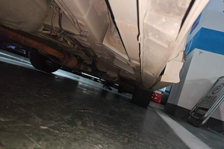 Used GAC Trumpchi M8 2021 Lingxiu Series 390T Deluxe Edition Chassis Rear Right