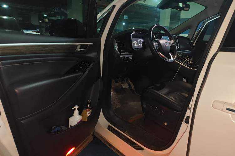 Used GAC Trumpchi M8 2021 Lingxiu Series 390T Ultimate Edition Driver Seat