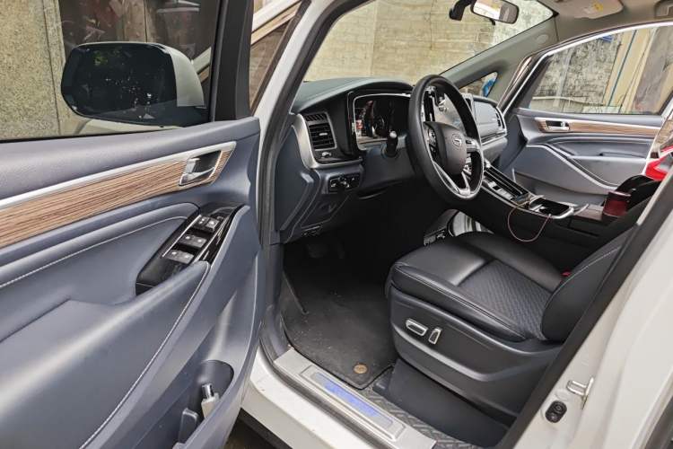 Used GAC Trumpchi M8 2021 Revised Version Lingxiu Series 390T Luxury Edition Driver Seat
