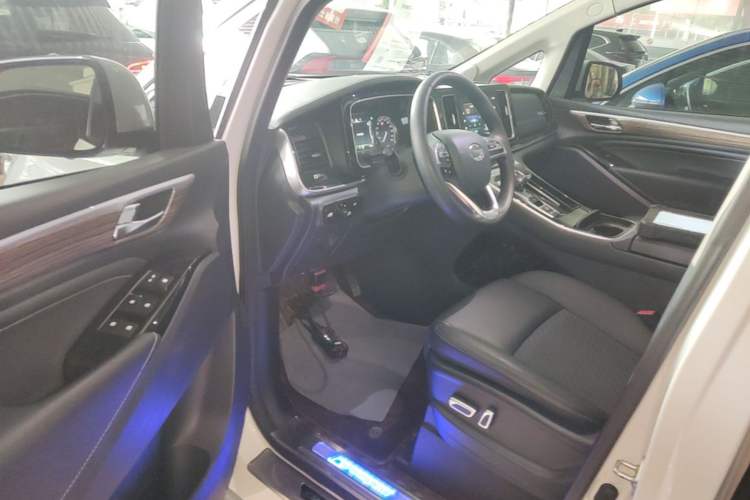 Used GAC Trumpchi M8 2021 Revised Version Lingxiu Series 390T Luxury Edition Driver Seat