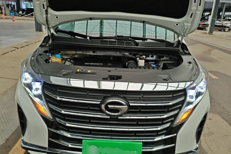 Used GAC Trumpchi M8 2021 Revised Version Lingxiu Series 390T Luxury Edition Engine Bay