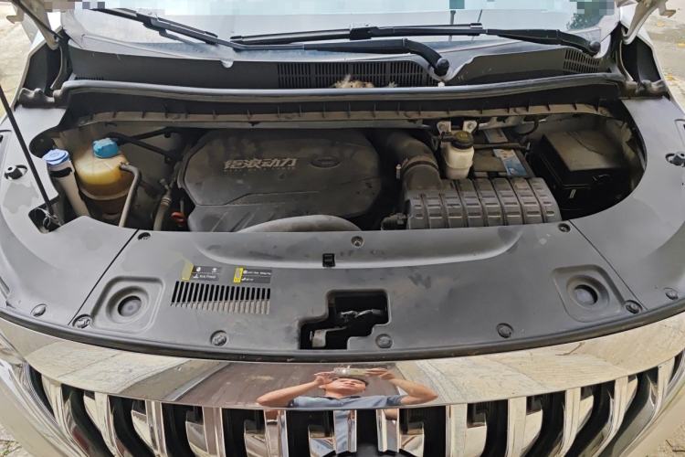 Used GAC Trumpchi M8 2021 Revised Version Lingxiu Series 390T Luxury Edition Engine Bay