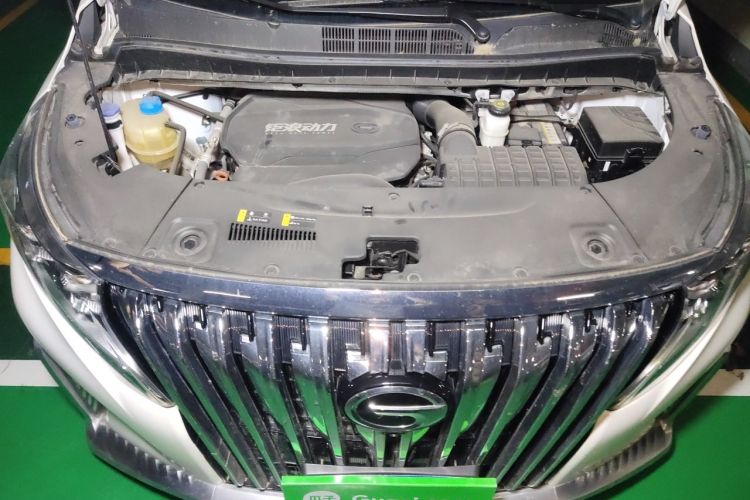 Used GAC Trumpchi M8 2021 Revised Version Lingxiu Series 390T Luxury Edition Engine Bay