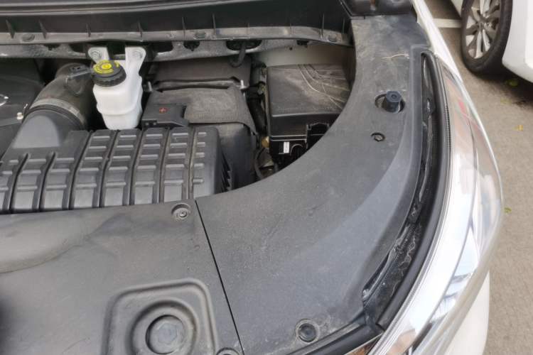 Used GAC Trumpchi M8 2021 Master Series 390T Prestige Edition Engine Bay Left