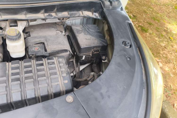 Used GAC Trumpchi M8 2021 Lingxiu Series 390T Deluxe Edition Engine Bay Left