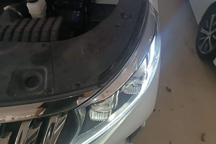 Used GAC Trumpchi M8 2021 Master Series 390T Prestige Edition Engine Bay Left