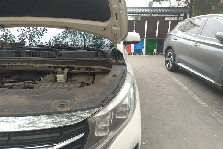 Used GAC Trumpchi M8 2021 Lingxiu Series 390T Deluxe Edition Engine Bay Left