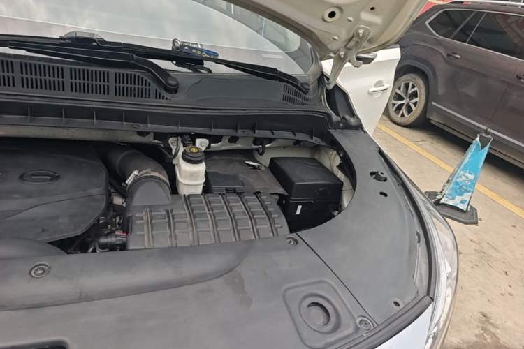 Used GAC Trumpchi M8 2021 Lingxiu Series 390T Ultimate Edition Engine Bay Left