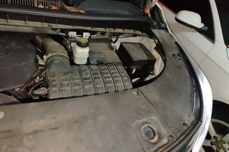 Used GAC Trumpchi M8 2021 Master Series 390T Prestige Edition Engine Bay Left