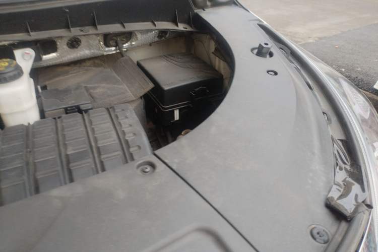 Used GAC Trumpchi M8 2021 Lingxiu Series 390T Deluxe Edition Engine Bay Left