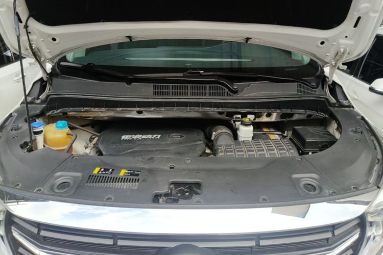 Used GAC Trumpchi M8 2021 Revised Version Lingxiu Series 390T Luxury Edition Engine Bay
