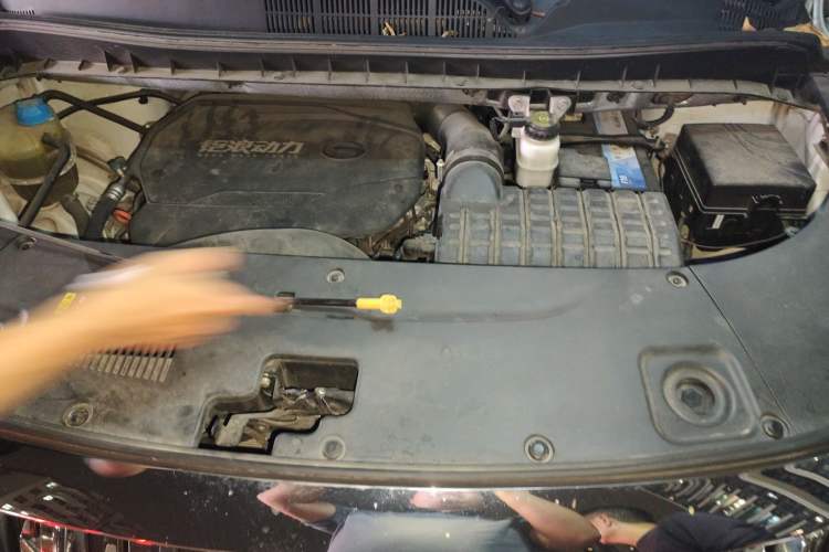 Used GAC Trumpchi M8 2021 Revised Version Lingxiu Series 390T Luxury Edition Engine Bay