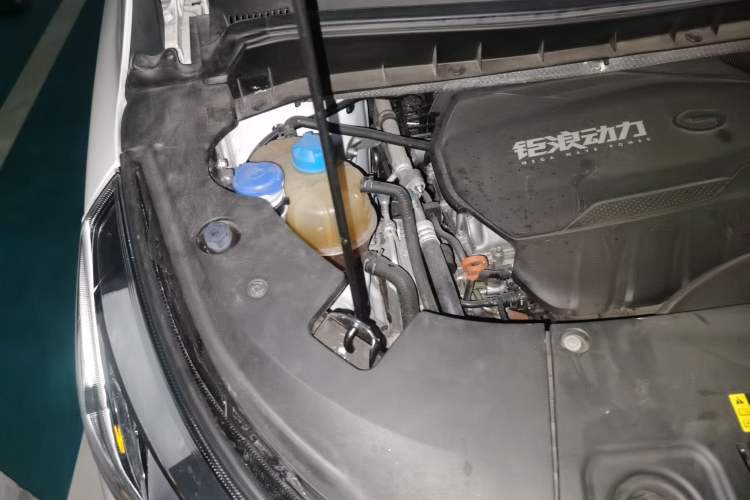 Used GAC Trumpchi M8 2021 Lingxiu Series 390T Deluxe Edition Engine Bay Right