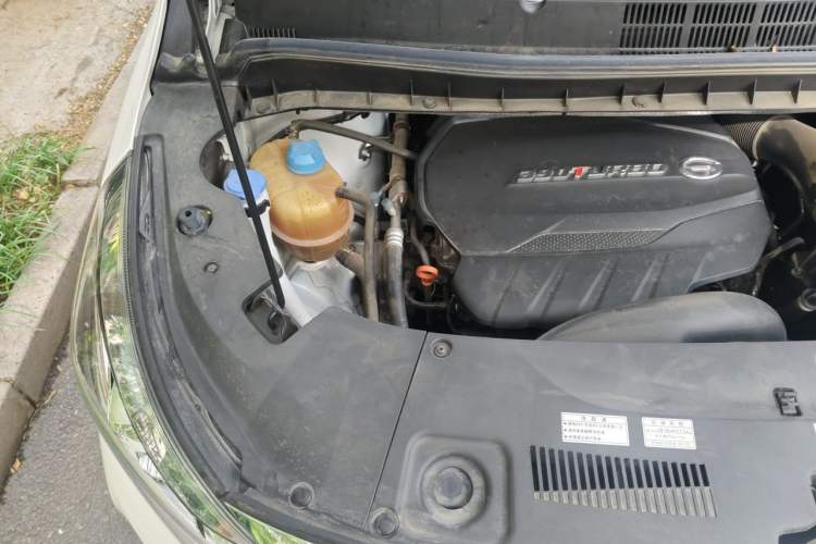 Used GAC Trumpchi M8 2021 Lingxiu Series 390T Ultimate Edition Engine Bay Right