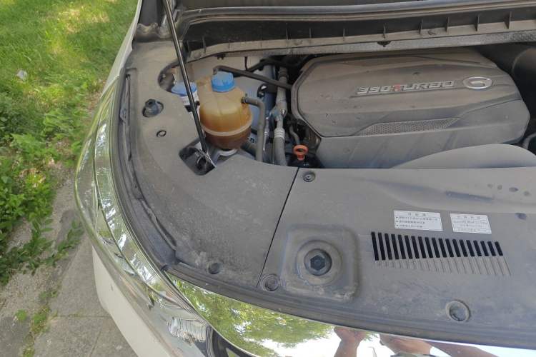 Used GAC Trumpchi M8 2021 Lingxiu Series 390T Deluxe Edition Engine Bay Right