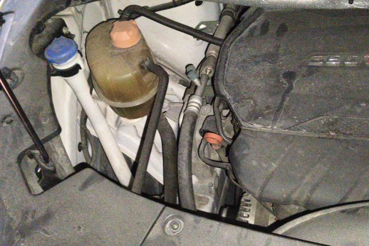 Used GAC Trumpchi M8 2021 Master Series 390T Deluxe Wellness Edition Engine Bay Right