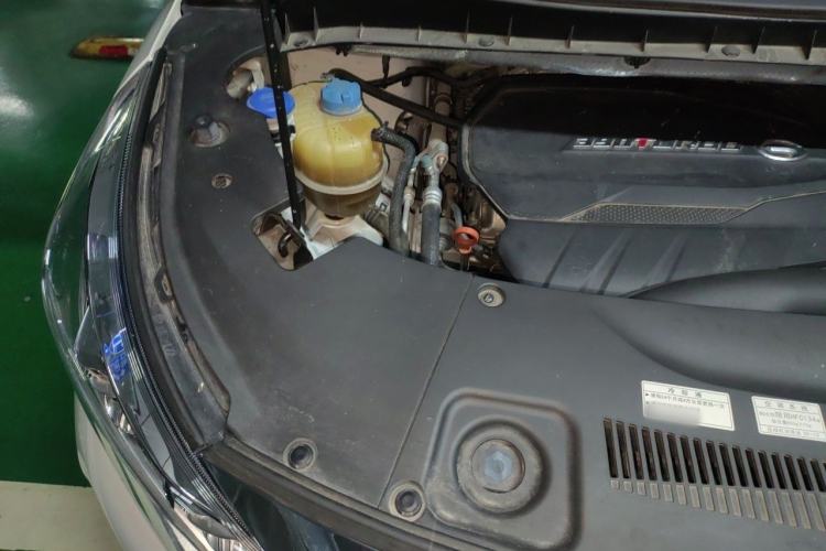 Used GAC Trumpchi M8 2021 Lingxiu Series 390T Ultimate Edition Engine Bay Right