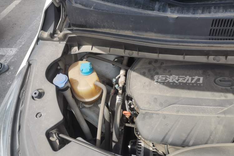 Used GAC Trumpchi M8 2021 Lingxiu Series 390T Ultimate Edition Engine Bay Right