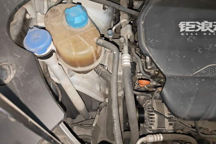 Used GAC Trumpchi M8 2021 Lingxiu Series 390T Deluxe Edition Engine Bay Right