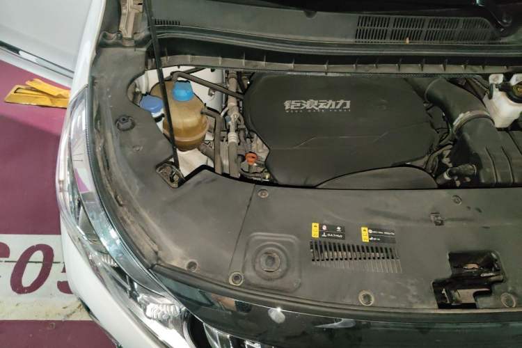 Used GAC Trumpchi M8 2021 Lingxiu Series 390T Deluxe Edition Engine Bay Right