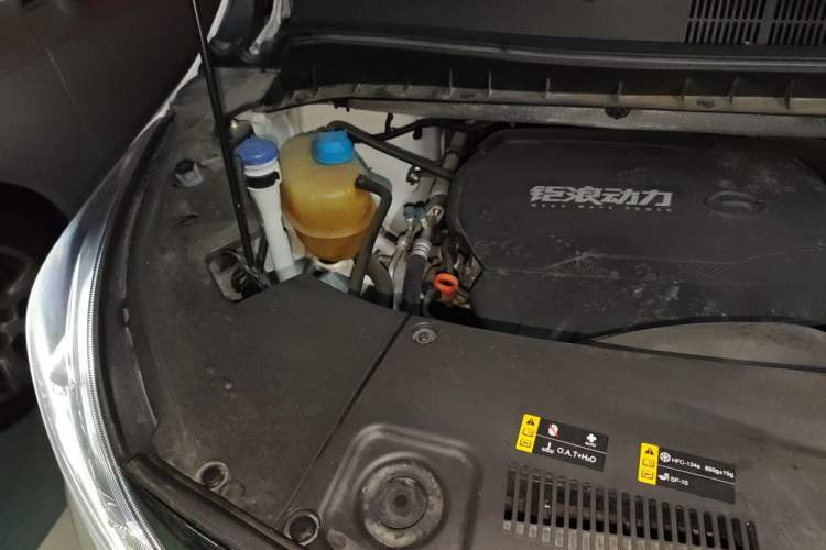Used GAC Trumpchi M8 2021 Master Series 390T Prestige Edition Engine Bay Right