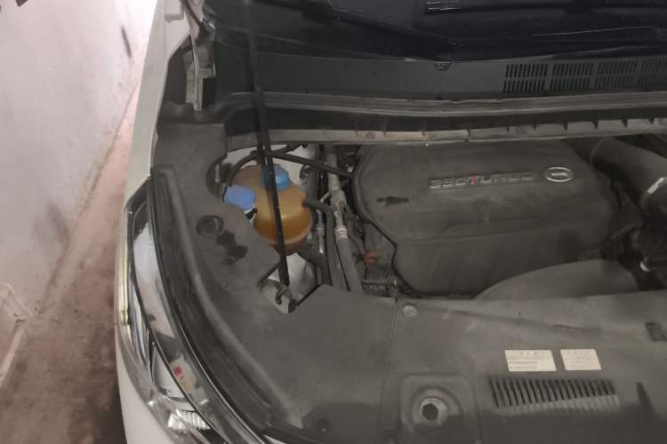 Used GAC Trumpchi M8 2021 Lingxiu Series 390T Deluxe Edition Engine Bay Right