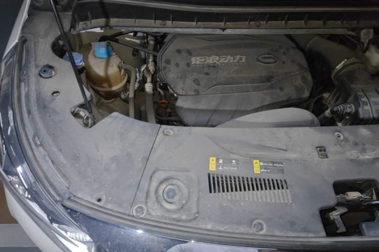 Used GAC Trumpchi M8 2021 Lingxiu Series 390T Deluxe Edition Engine Bay Right