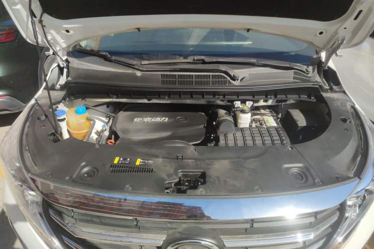 Used GAC Trumpchi M8 2021 Revised Version Lingxiu Series 390T Luxury Edition Engine Bay