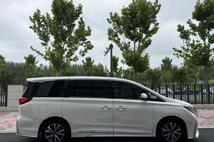 Used GAC Trumpchi M8 2021 Lingxiu Series 390T Deluxe Edition Exterior 10