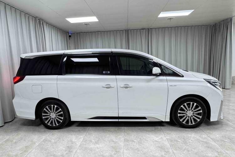 Used GAC Trumpchi M8 2021 Master Series 390T Prestige Edition Exterior 2