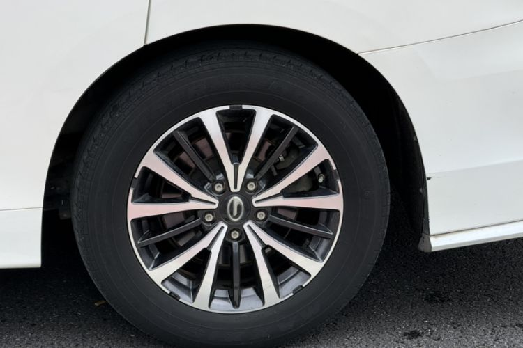 Used GAC Trumpchi M8 2021 Lingxiu Series 390T Deluxe Edition Exterior 2