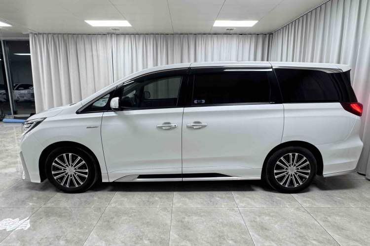Used GAC Trumpchi M8 2021 Master Series 390T Prestige Edition Exterior 3