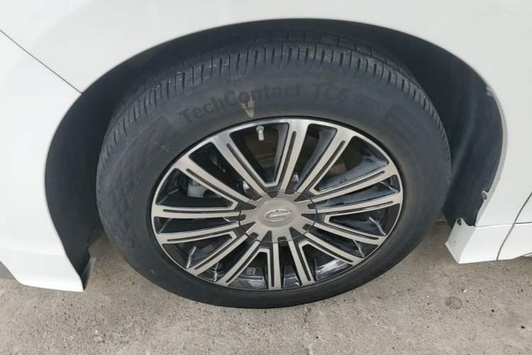 Used GAC Trumpchi M8 2021 Master Series 390T Prestige Edition Exterior 3