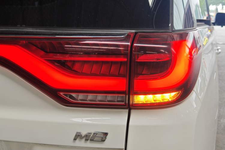 Used GAC Trumpchi M8 2021 Lingxiu Series 390T Luxury Edition Exterior 3