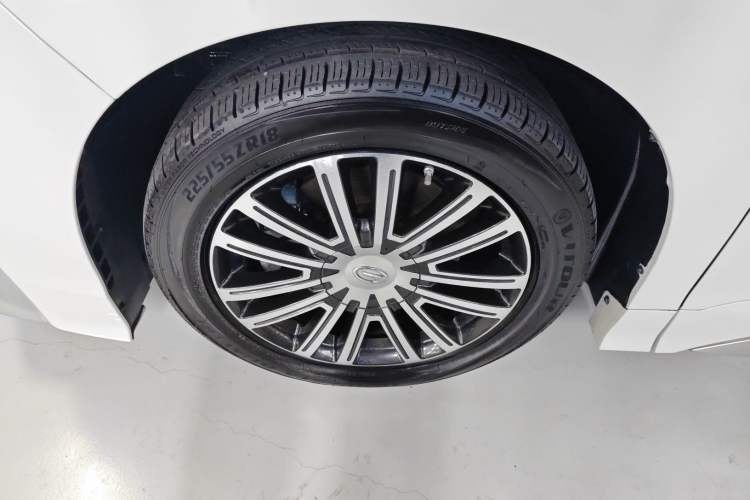 Used GAC Trumpchi M8 2021 Master Series 390T Prestige Edition Exterior 4