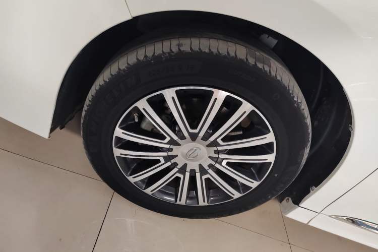 Used GAC Trumpchi M8 2021 Lingxiu Series 390T Deluxe Edition Exterior 4