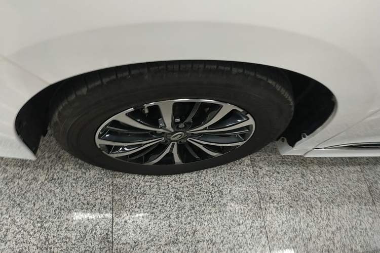 Used GAC Trumpchi M8 2021 Lingxiu Series 390T Deluxe Edition Exterior 4