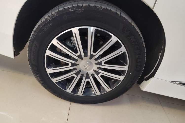 Used GAC Trumpchi M8 2021 Lingxiu Series 390T Deluxe Edition Exterior 5