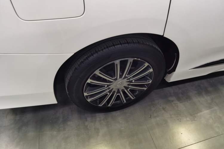 Used GAC Trumpchi M8 2021 Lingxiu Series 390T Deluxe Edition Exterior 5