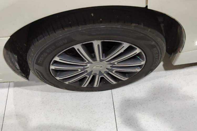 Used GAC Trumpchi M8 2021 Lingxiu Series 390T Deluxe Edition Exterior 5