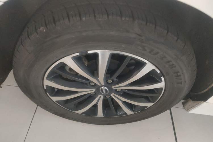 Used GAC Trumpchi M8 2021 Lingxiu Series 390T Deluxe Edition Exterior 5