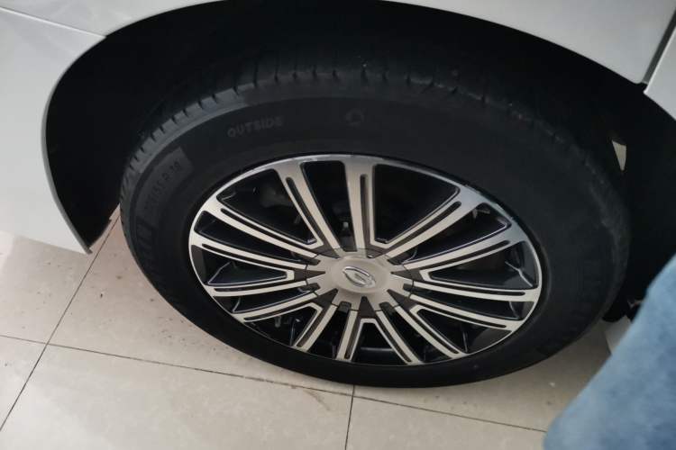 Used GAC Trumpchi M8 2021 Lingxiu Series 390T Deluxe Edition Exterior 5