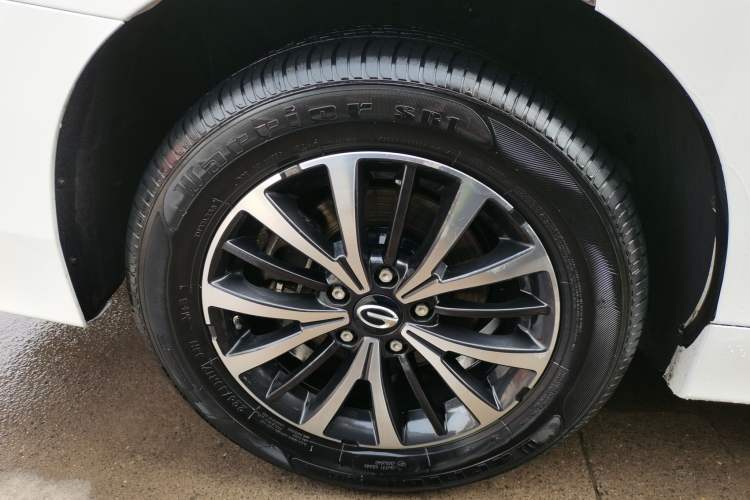 Used GAC Trumpchi M8 2021 Lingxiu Series 390T Luxury Edition Exterior 5