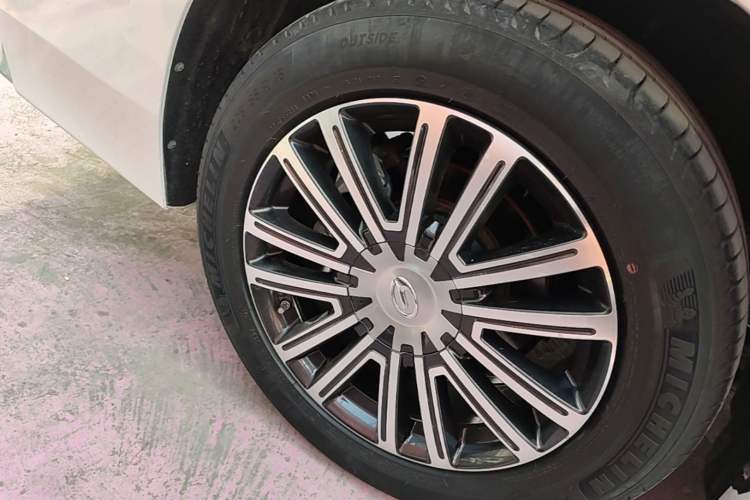 Used GAC Trumpchi M8 2021 Lingxiu Series 390T Deluxe Edition Exterior 5