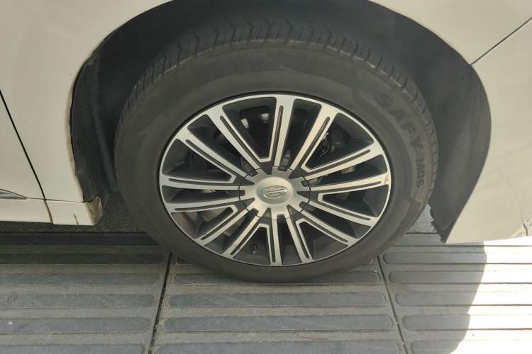 Used GAC Trumpchi M8 2021 Lingxiu Series 390T Ultimate Edition Exterior 7
