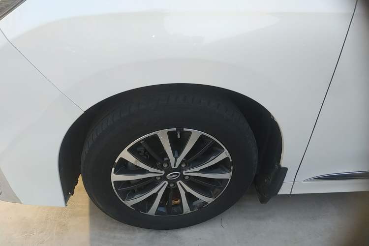 Used GAC Trumpchi M8 2021 Lingxiu Series 390T Deluxe Edition Exterior 7