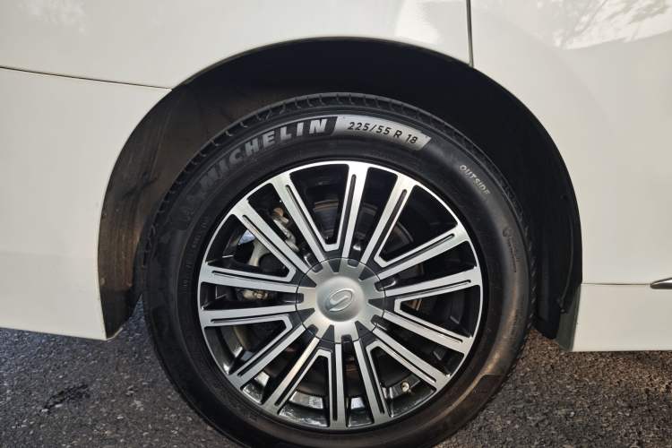 Used GAC Trumpchi M8 2021 Lingxiu Series 390T Ultimate Edition Exterior 8