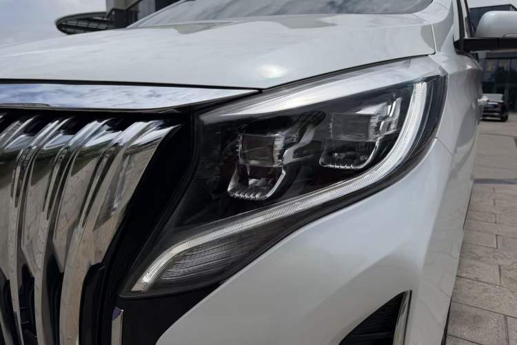 Used GAC Trumpchi M8 2021 Lingxiu Series 390T Deluxe Edition Exterior 8